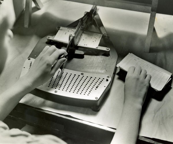 A pantograph punch used to create punched cards in Hollerith’s system